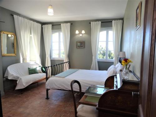 Hostal Ch�teau Montplaisir Charming B&B In Provence