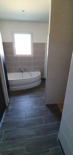 Maison Avec Piscine � L'or�e de La For�t