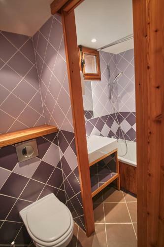 Hotel H�tel Les Lor�s