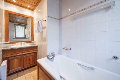 Madame Vacances Chalet Cascades