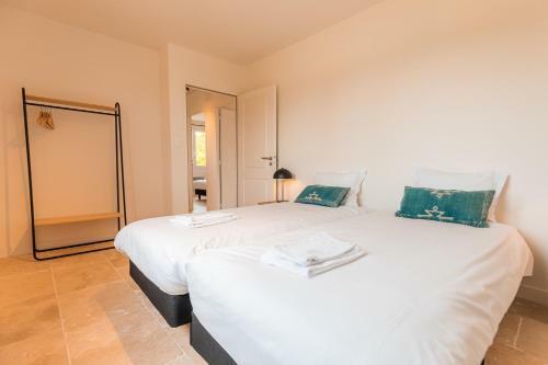 Les Forges Villas - 5 Room Villa For 8 People