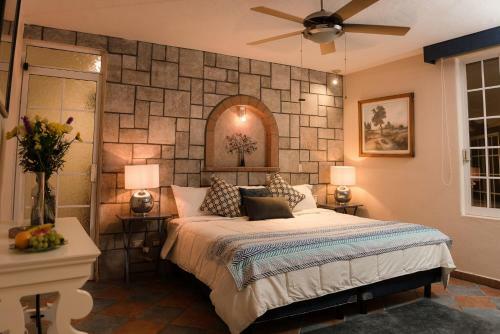 Villa Bella Bed & Breakfast Inn