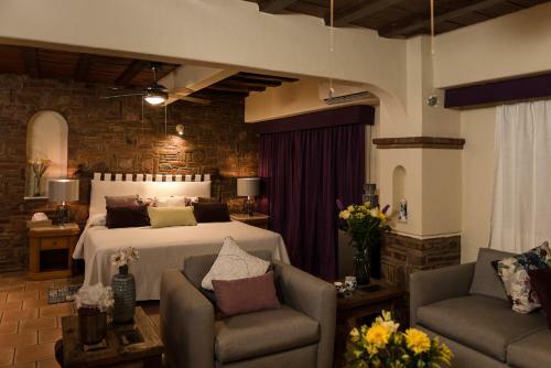 Villa Bella Bed & Breakfast Inn