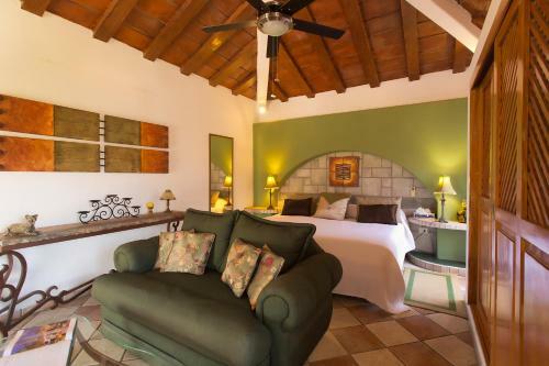 Villa Bella Bed & Breakfast Inn