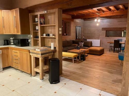 Habitation En Bois Authentique