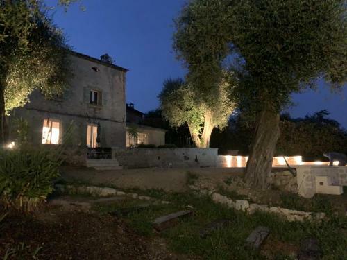 Bed & Breakfast Le Mas Des Roses 1884