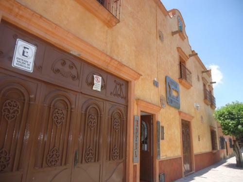 Hotel San Isidro