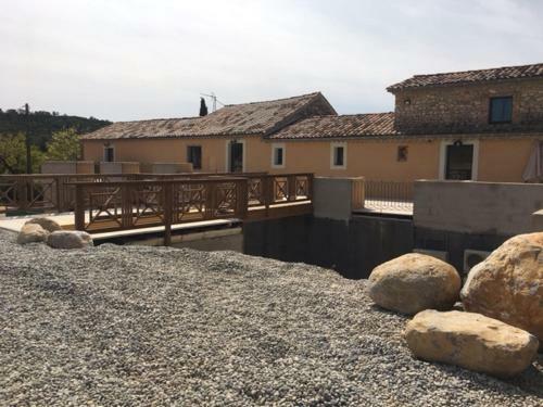 Mas Des Terres Rouges