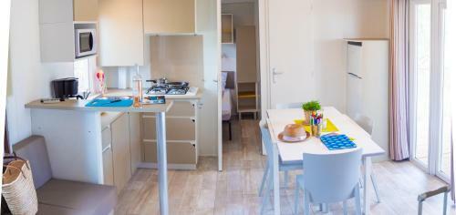 Camping Le Roucan West