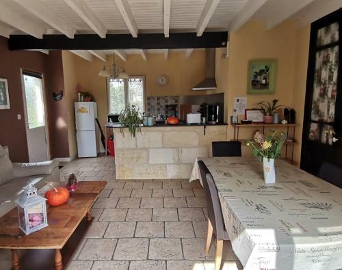 Bed & Breakfast Chambres Peyroutas "am�lie"