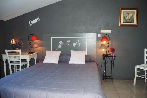 Bed & Breakfast Chambres Peyroutas "am�lie"
