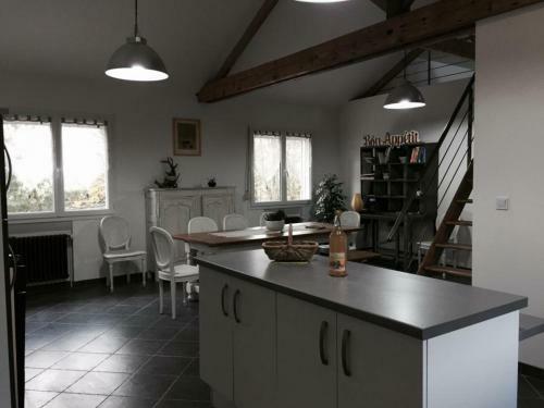 G�te Vigny, 6 Pi�ces, 10 Personnes - Fr-1-649-11