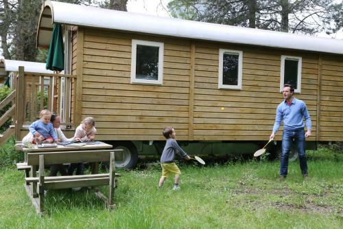 Camping Le Nid Du Parc