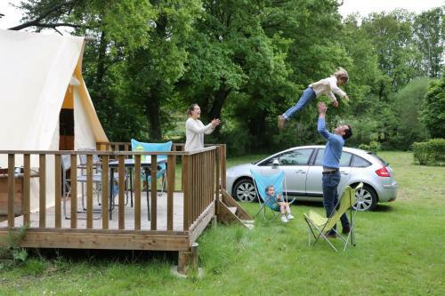 Camping Le Nid Du Parc