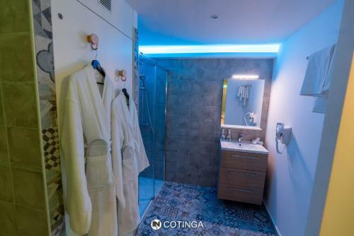 Bed & Breakfast Inside Villars Les Dombes