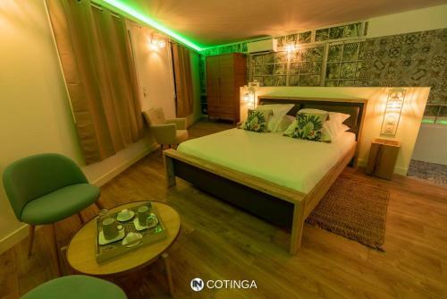 Bed & Breakfast Inside Villars Les Dombes