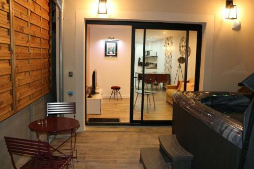 Sylina Spa Avec Jacuzzi Priv�