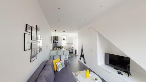 Paris House