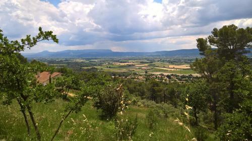 Hostal Maison D'h�tes Les Jardinettes En Luberon