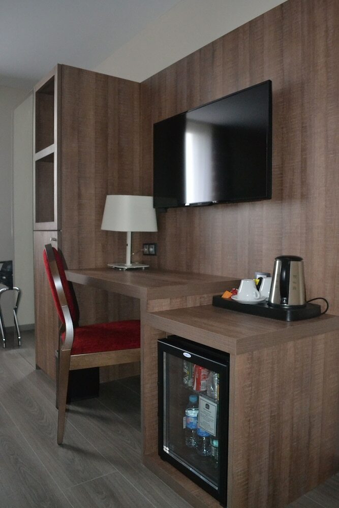 Hotel Best Western H�tel Des Barolles - Lyon Sud
