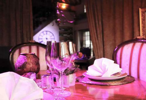 Hostal Domaine Du Mesnil Ponceau & Spa