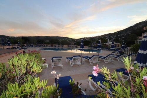 Apartamento Superbe 2 Pi�ce Tout Confort , Piscine /ac/parking