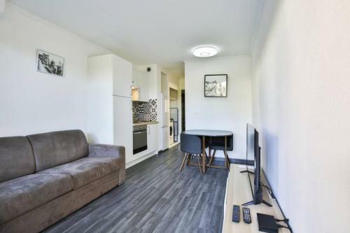 Apartamento Superbe 2 Pi�ce Tout Confort , Piscine /ac/parking