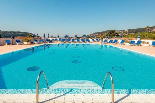 Apartamento Superbe 2 Pi�ce Tout Confort , Piscine /ac/parking