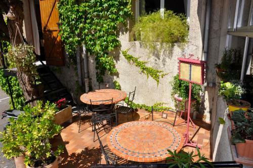 Hotel Les Deux Acacias
