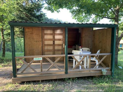 Camping Calme Et Nature Iserand