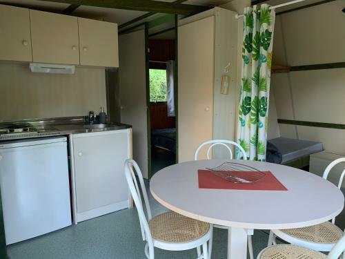 Camping Calme Et Nature Iserand