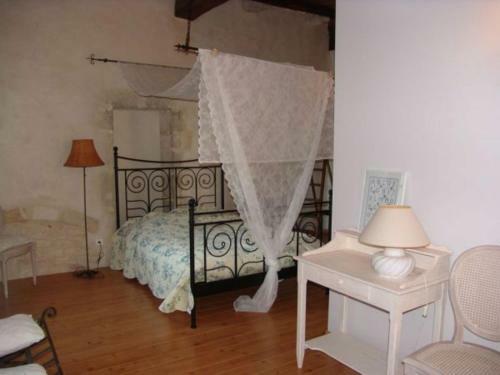 G�te Void-vacon, 4 Pi�ces, 6 Personnes - Fr-1-585-46