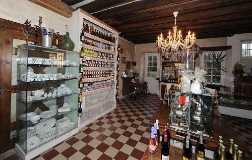 Hotel Chateau De Jallanges - Les Collectionneurs