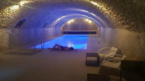Hotel Chateau De Jallanges - Les Collectionneurs