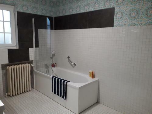 G�te Pour 8 - Axe Sedan Charleville