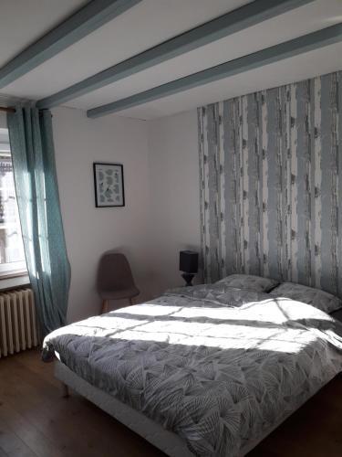 G�te Pour 8 - Axe Sedan Charleville