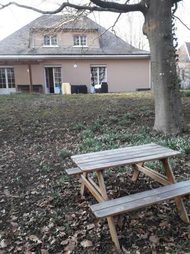 G�te Pour 8 - Axe Sedan Charleville