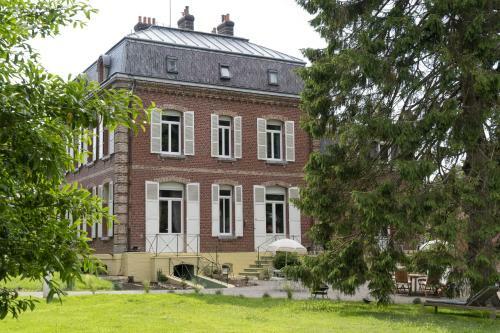 Hostal Domaine Les Tilleuls