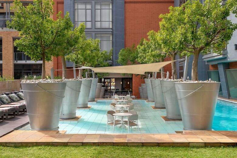 Hotel African Pride Melrose Arch