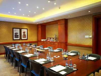Hotel Intercontinental Airport Sun