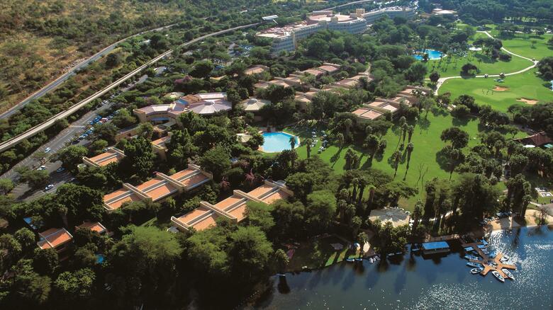 Hotel Cabanas Sun City