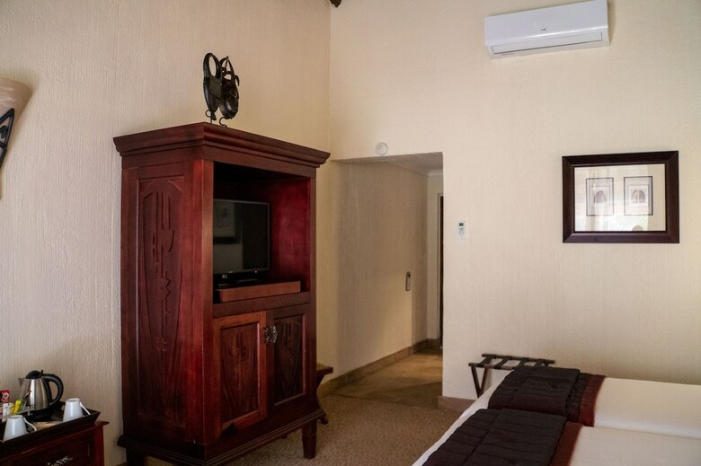 Hotel Kwa Maritane Bush Lodge