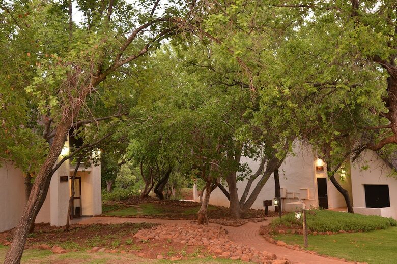 Hotel Kwa Maritane Bush Lodge