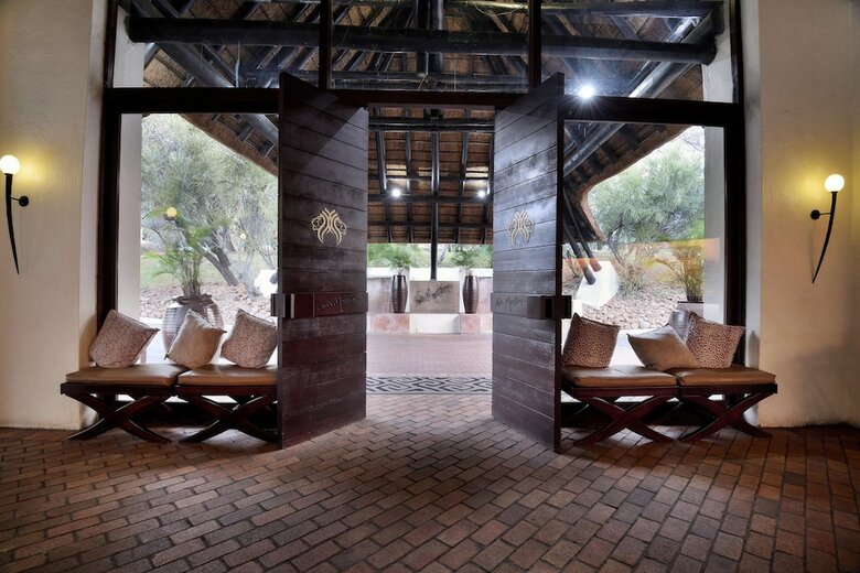 Hotel Kwa Maritane Bush Lodge