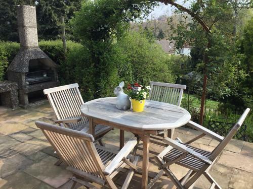 Romantik-ferienhaus "villa Alfredsh�he"