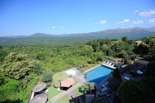 Hotel "la Cabane" De L'h�tel Le Tourisme