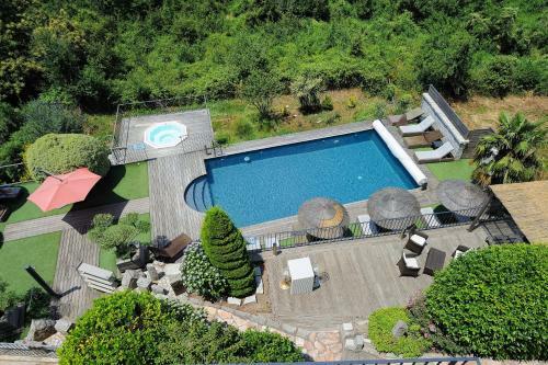 Hotel "la Cabane" De L'h�tel Le Tourisme