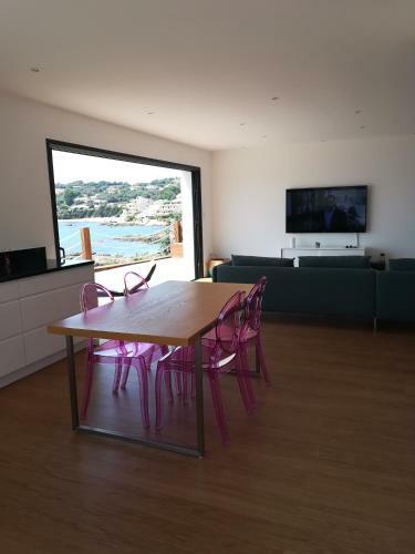 Villa Pieds Dans L'eau Avec Acc�s Mer