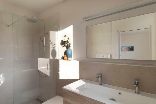 Villa Eva, Vue Mer Et Montagne, Plage � Pieds