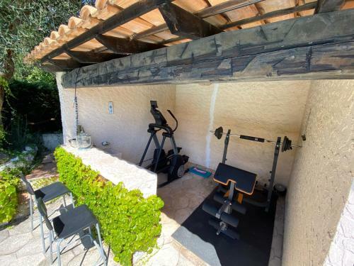 Private & Comfortable Stone Villa With Pool